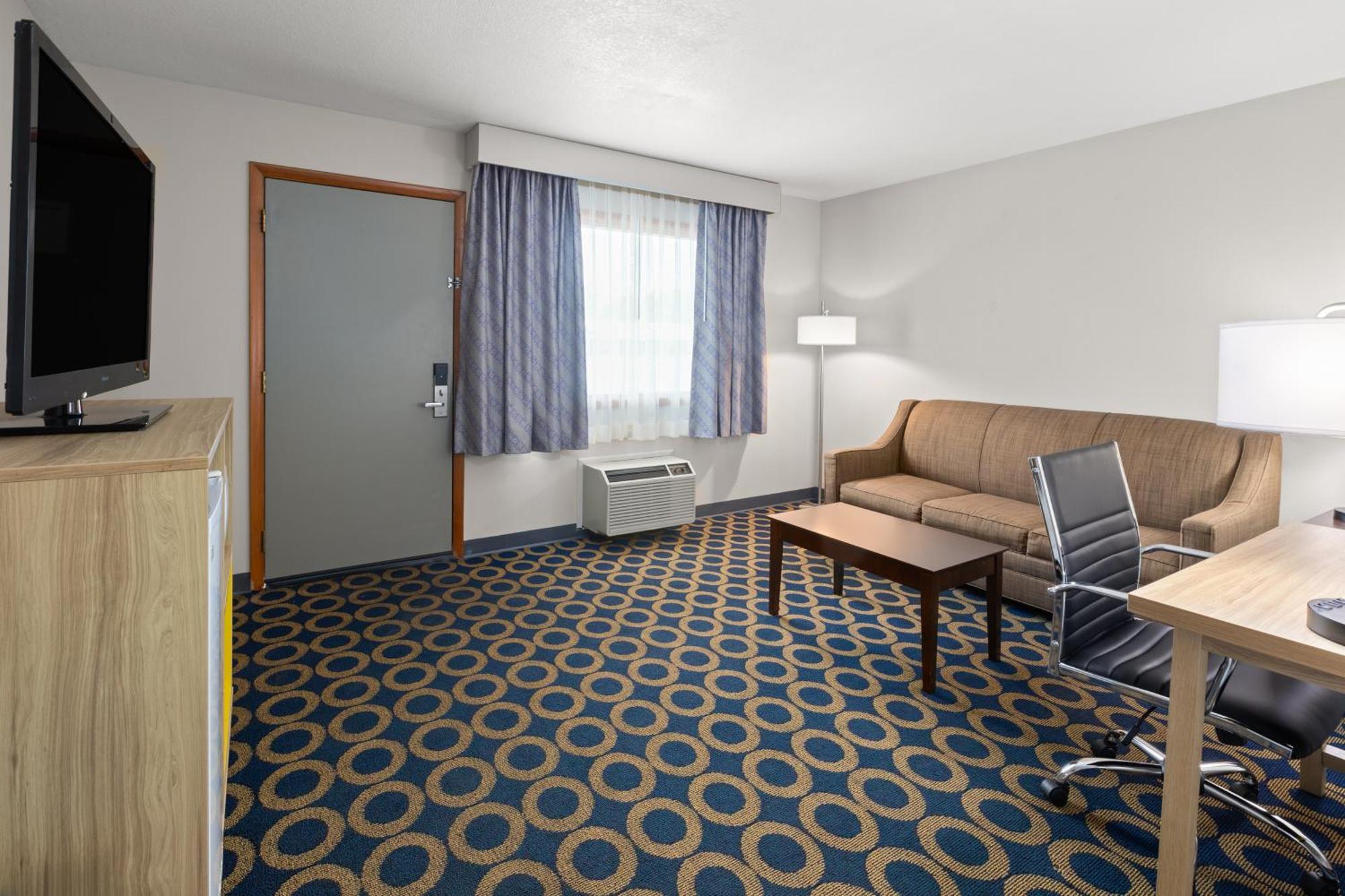 Days Inn By Wyndham Wauseon Екстериор снимка